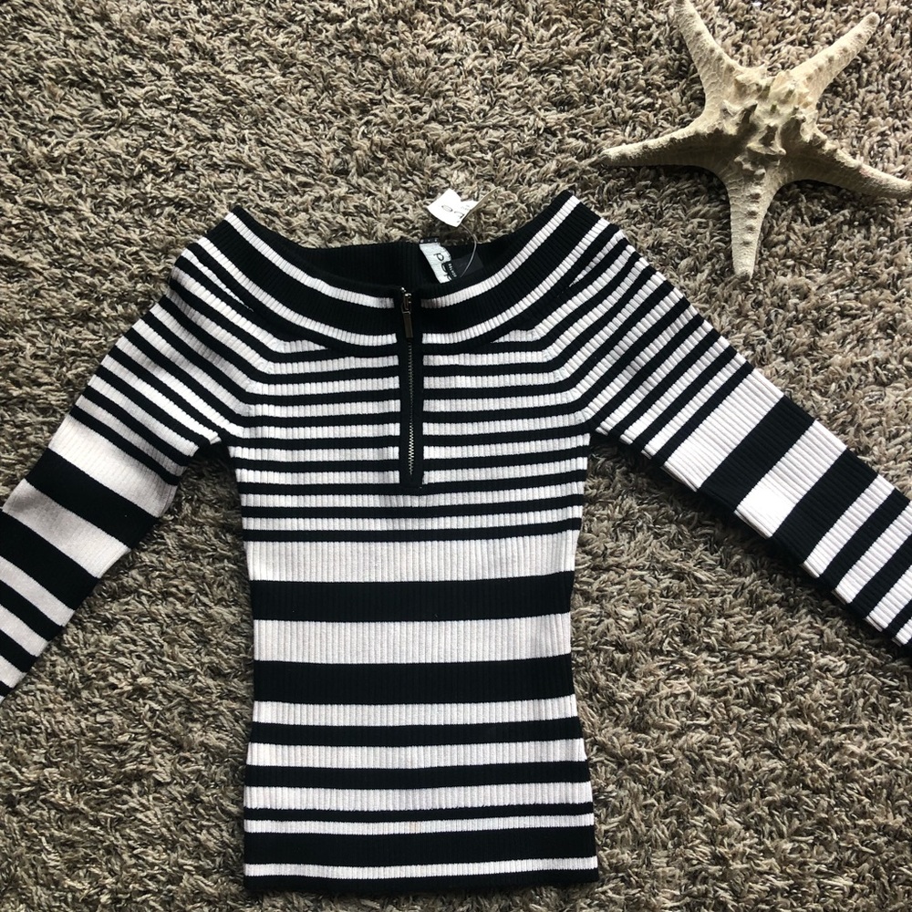 NEW!! Bebe “Zebra” Zipper Top- NWT!